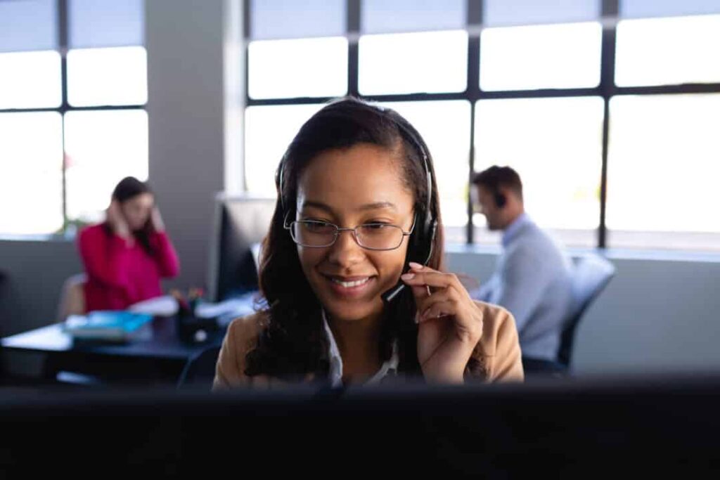 The Ultimate Guide to Choosing the Right VoIP Company for Your Business